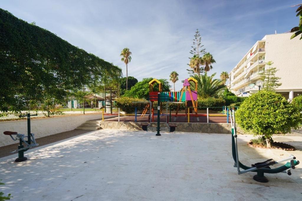 Apartment Armenka Carihuela Park Torremolinos Bagian luar foto