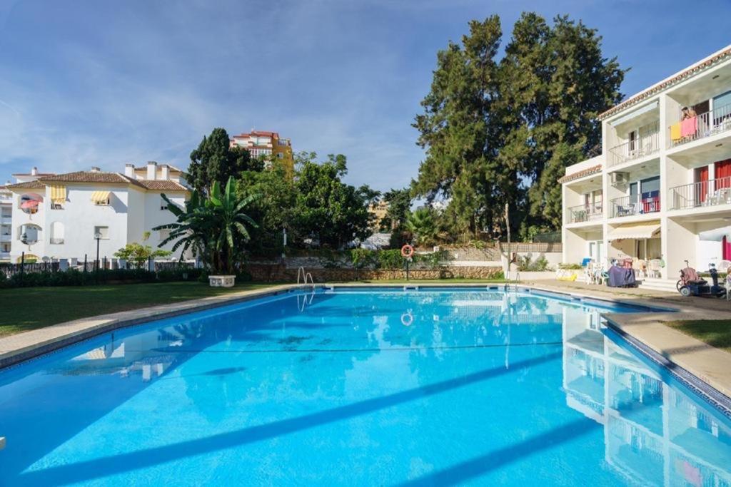 Apartment Armenka Carihuela Park Torremolinos Bagian luar foto